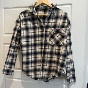 Billabong - Black and White Plaid Flannel Med